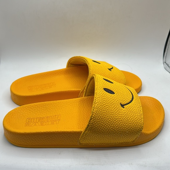 China Town Market Smile Slides - Picture 2 of 7